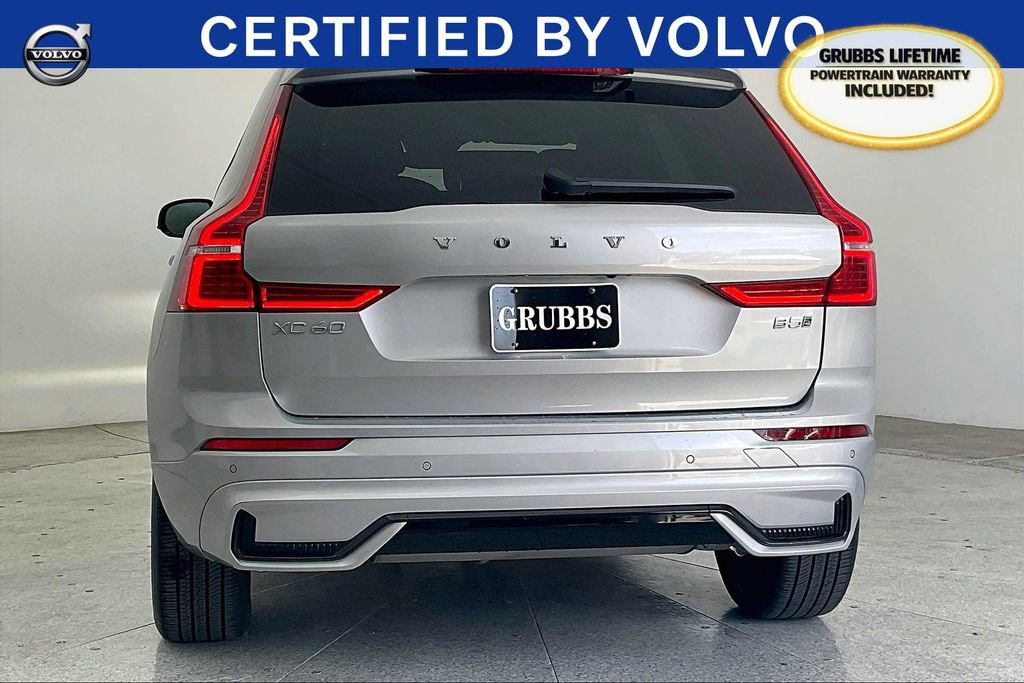 Used 2025 Volvo XC60 B5 Core image 7