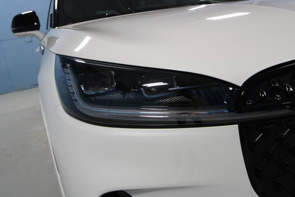 Used 2025 Lincoln Aviator Reserve w/ Jet Appearance Package image 37