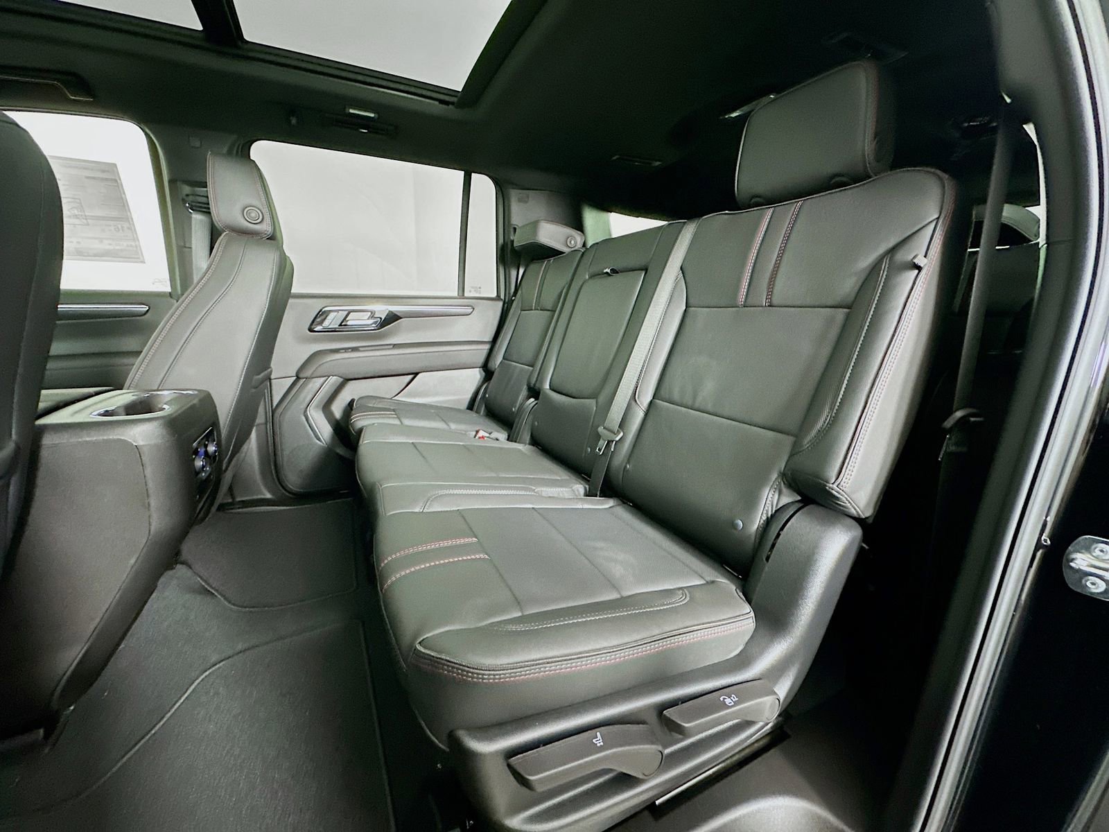 New 2026 Chevrolet Suburban RST w/ Sun And Tow Package image 25