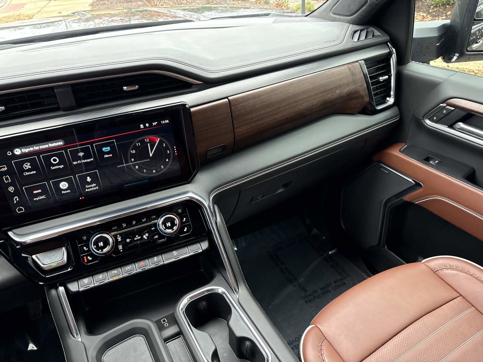 Used 2025 GMC Sierra 2500 Denali Ultimate image 28