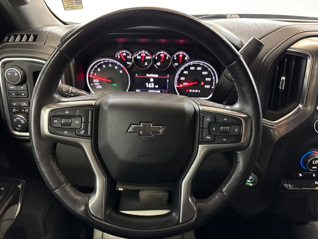 Used 2019 Chevrolet Silverado 1500 LT Trail Boss w/ Convenience Package AWD/4WD image 16