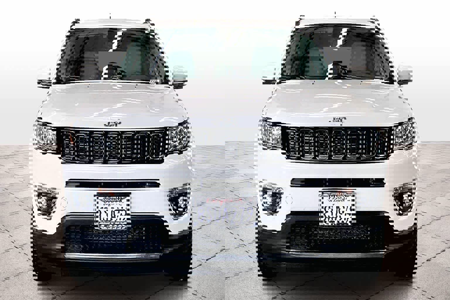 Used 2019 Jeep Compass Limited image 3