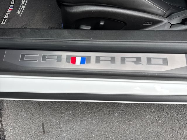 Used 2016 Chevrolet Camaro SS RWD image 35