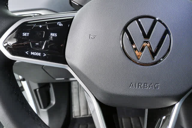Used 2023 Volkswagen ID.4 Pro S RWD image 12