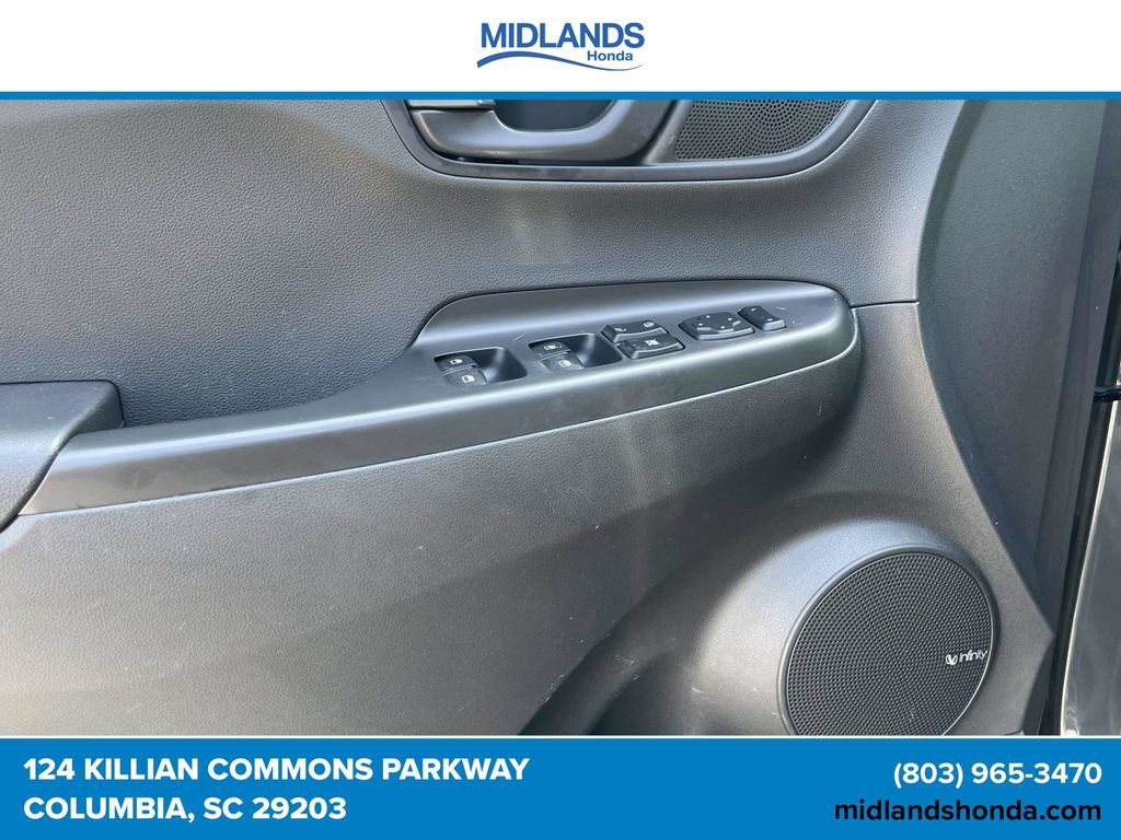 Used 2021 Hyundai Kona SEL Plus w/ Cargo Package FWD image 15