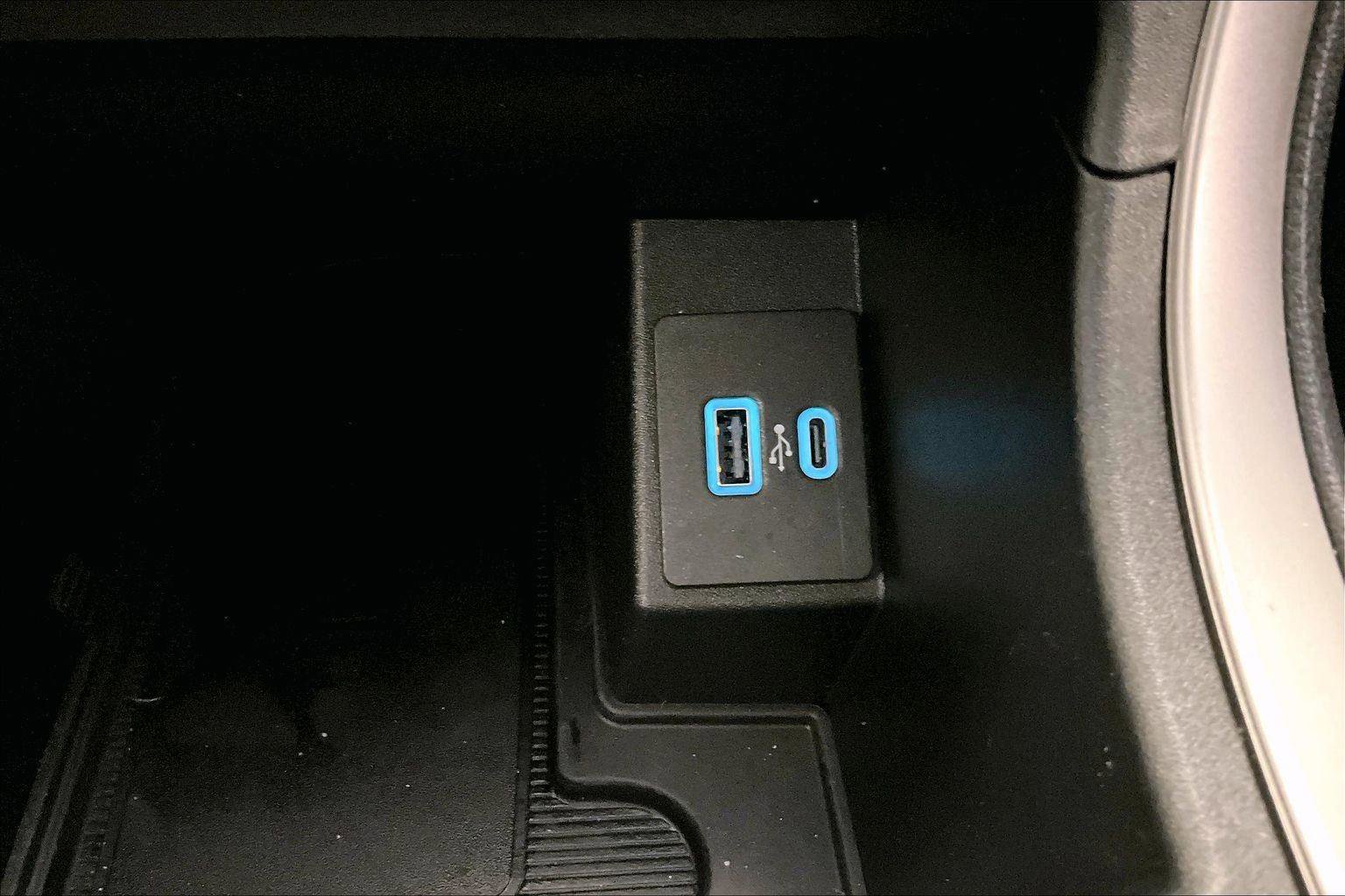 Used 2024 Ford Edge SEL w/ Convenience Package image 31