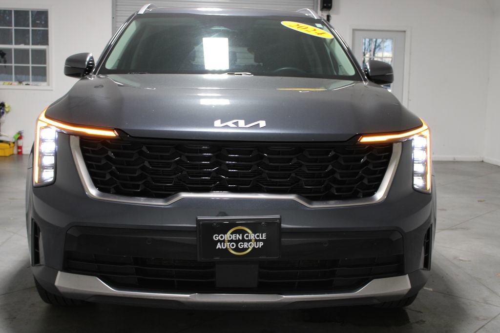 Used 2024 Kia Sorento S image 47