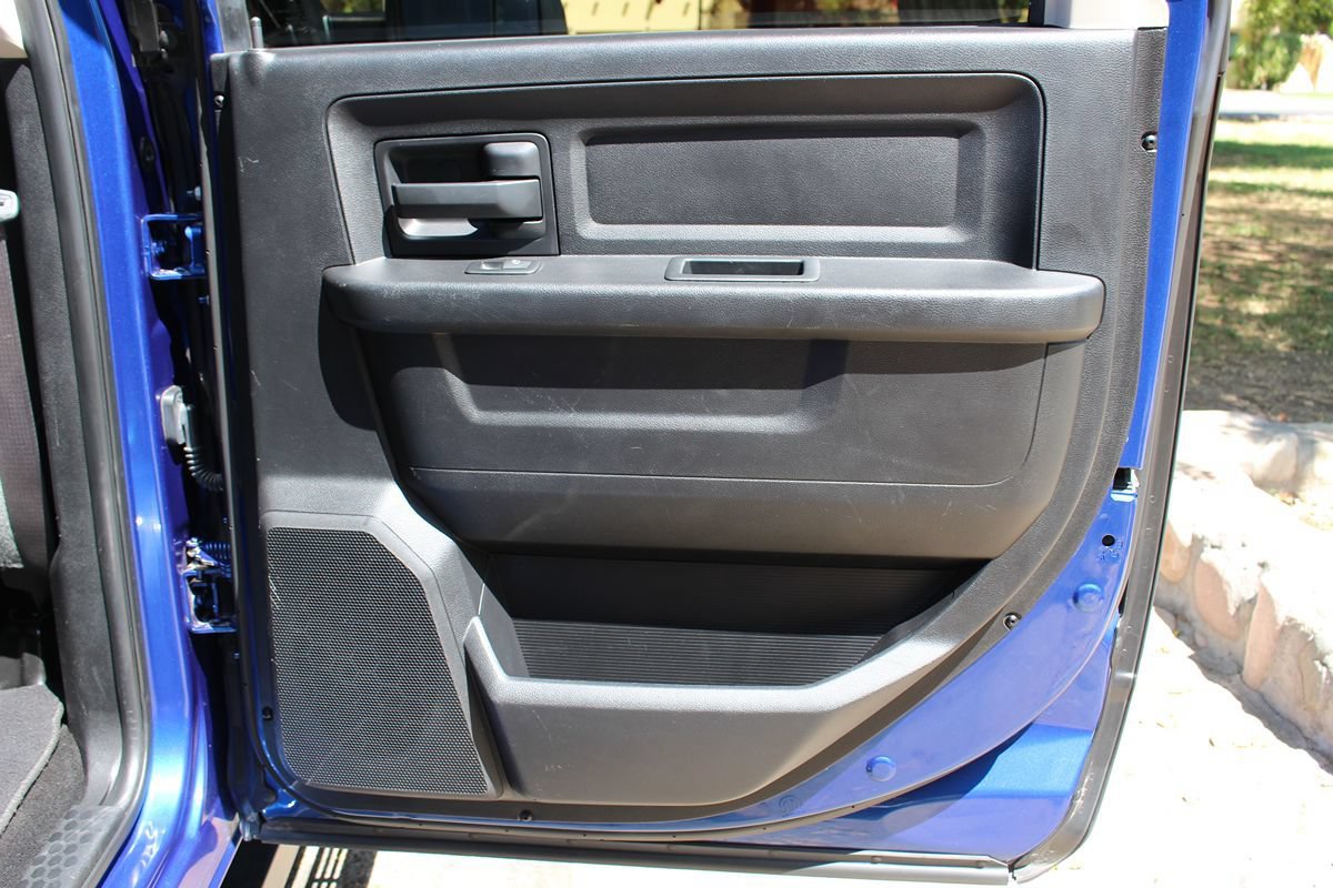 Used 2016 RAM 2500 Tradesman w/ Chrome Appearance Group AWD/4WD image 15