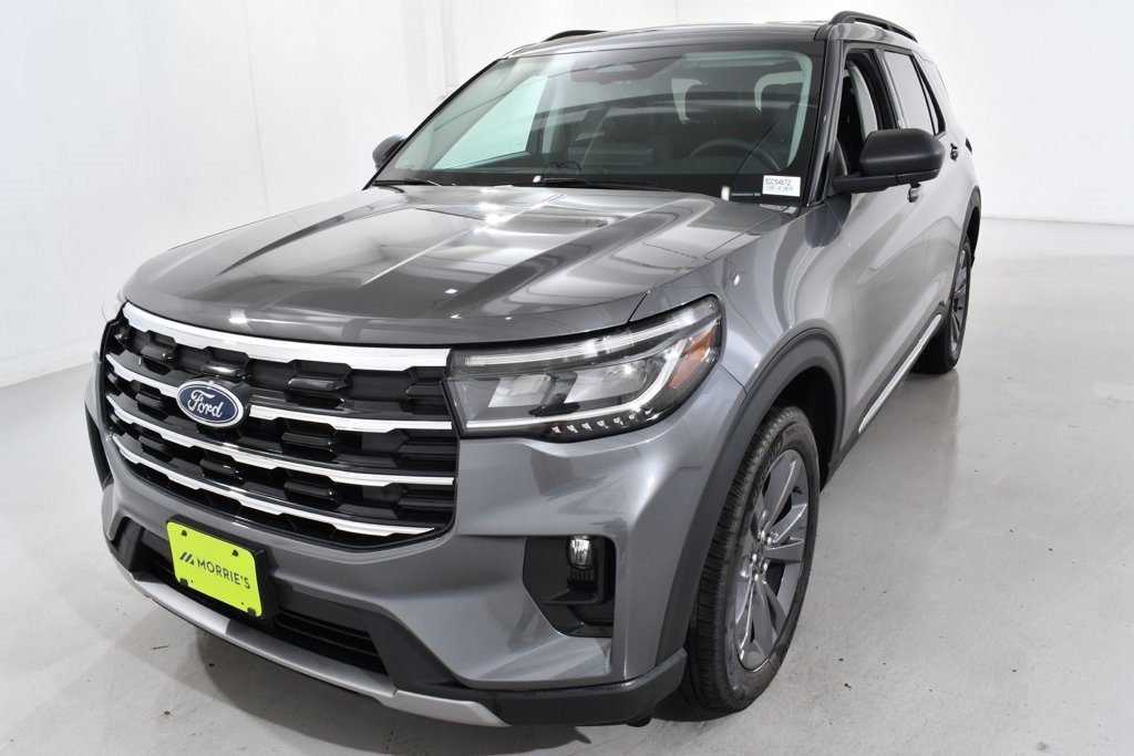 New 2025 Ford Explorer Active w/ Active Comfort Package image 2