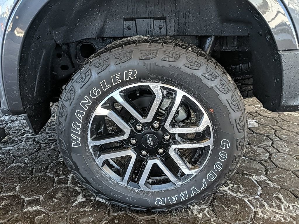 Certified 2024 Ford Ranger Lariat w/ FX4 Off-Road Package image 9