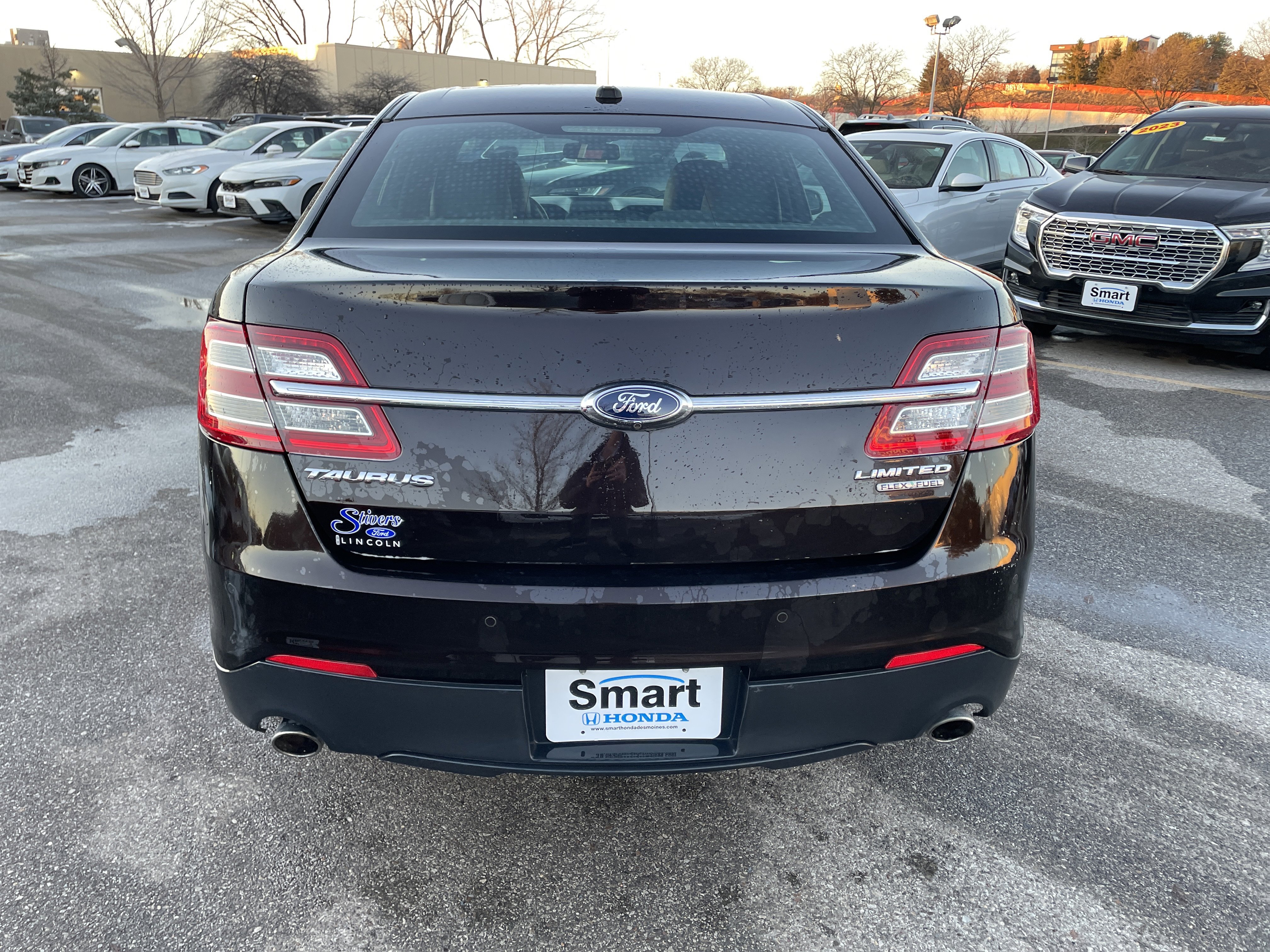 Used 2013 Ford Taurus Limited image 6