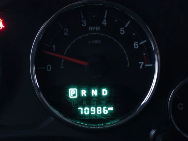 Used 2017 Jeep Wrangler Unlimited Sahara w/ Connectivity Group image 31