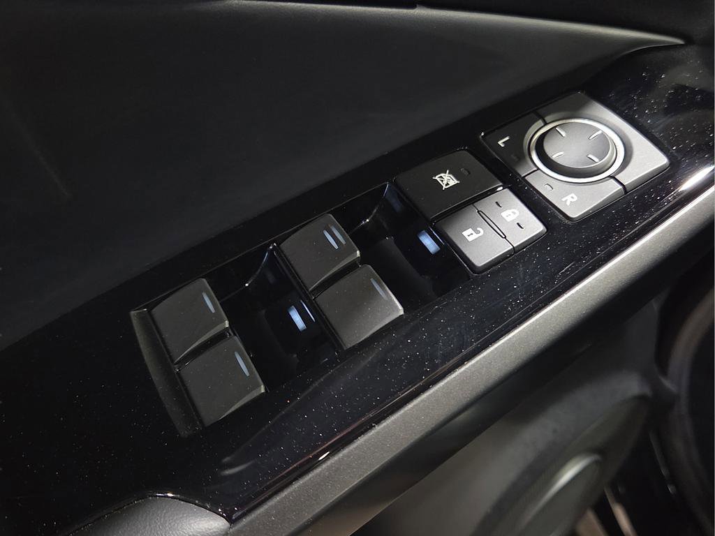 Used 2025 Lexus IS 300 F Sport AWD/4WD image 18