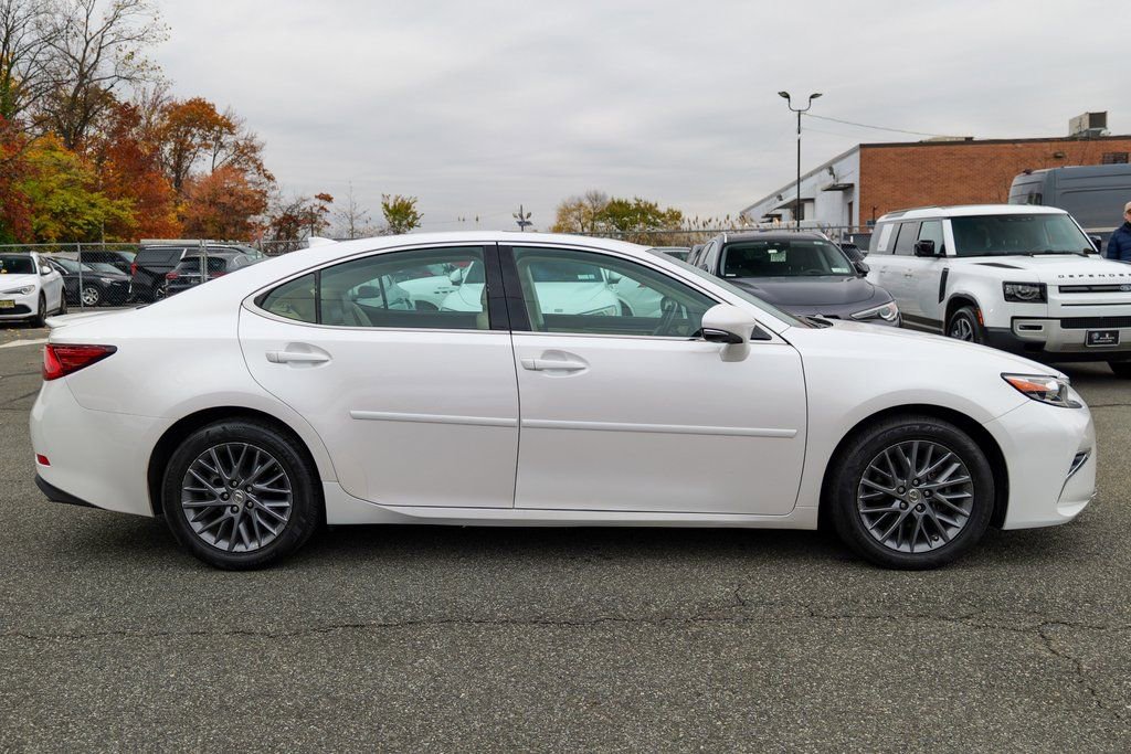 Used 2018 Lexus ES 350 w/ Premier Package image 8