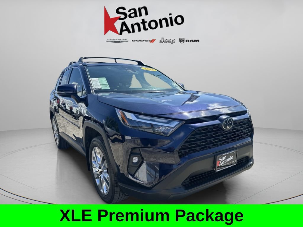 Used 2025 Toyota RAV4 XLE Premium FWD image 3