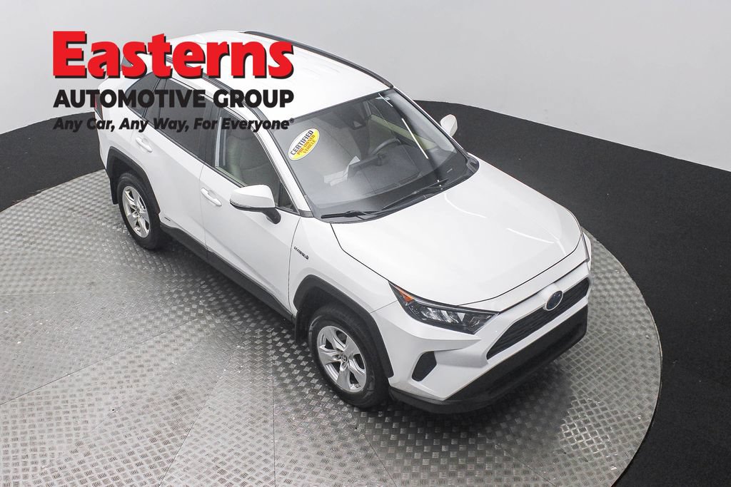 Used 2021 Toyota RAV4 LE w/ Carpet Mat Package (TMS) AWD/4WD image 3