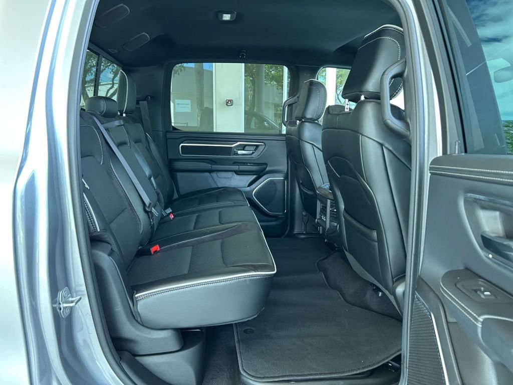 Used 2026 RAM 1500 Laramie AWD/4WD image 32