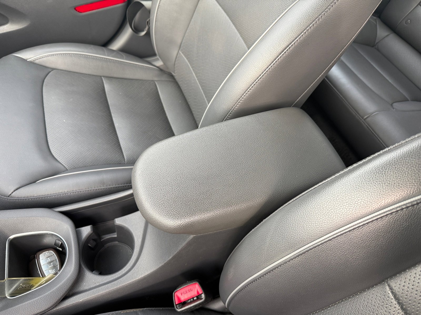 Certified 2020 Hyundai Ioniq Limited image 14