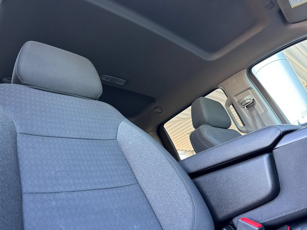 Used 2023 Chevrolet Silverado 1500 Custom RWD image 17