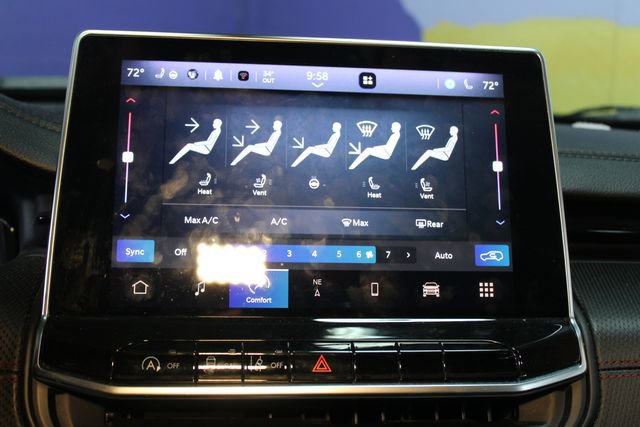 Used 2022 Jeep Compass Trailhawk w/ Trailhawk Elite Group AWD/4WD image 27