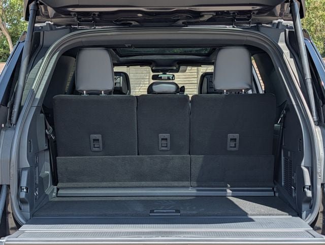 New 2027 Ford Expedition Platinum w/ Stealth Appearance Package AWD/4WD image 26