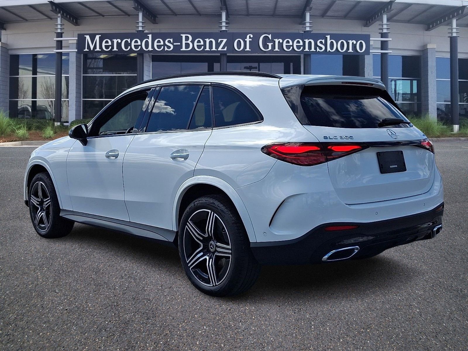 Certified 2023 Mercedes-Benz GLC 300 4MATIC image 6