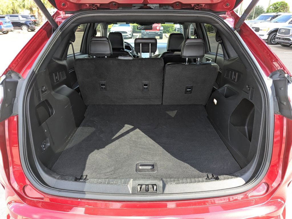 Used 2024 Ford Edge ST-Line AWD/4WD image 9
