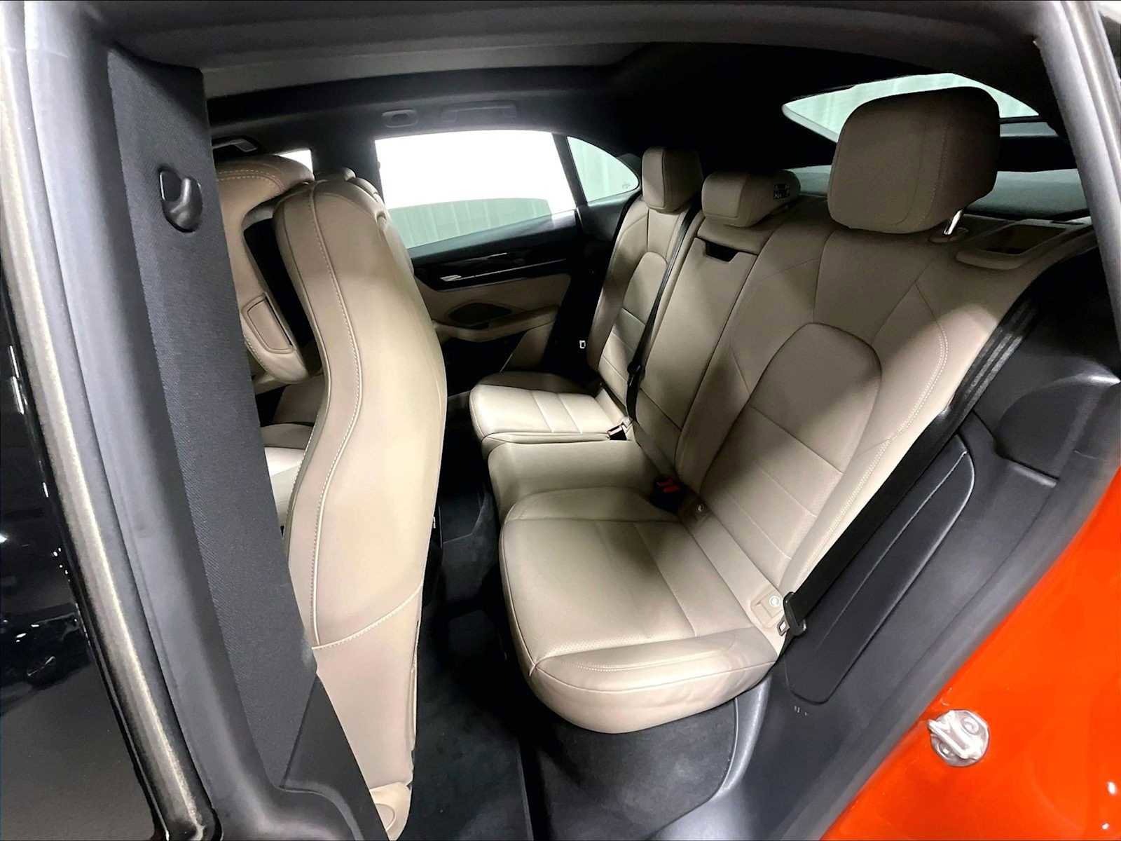 Used 2025 Porsche Macan Electric image 31