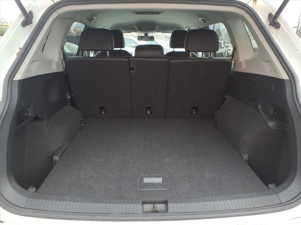 Used 2021 Volkswagen Tiguan SE AWD/4WD image 13
