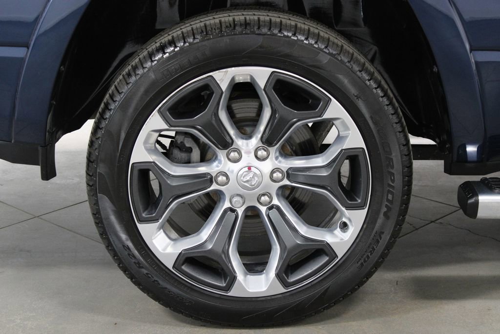 Used 2022 RAM 1500 Limited w/ Body-Colour Bumper Group AWD/4WD image 14