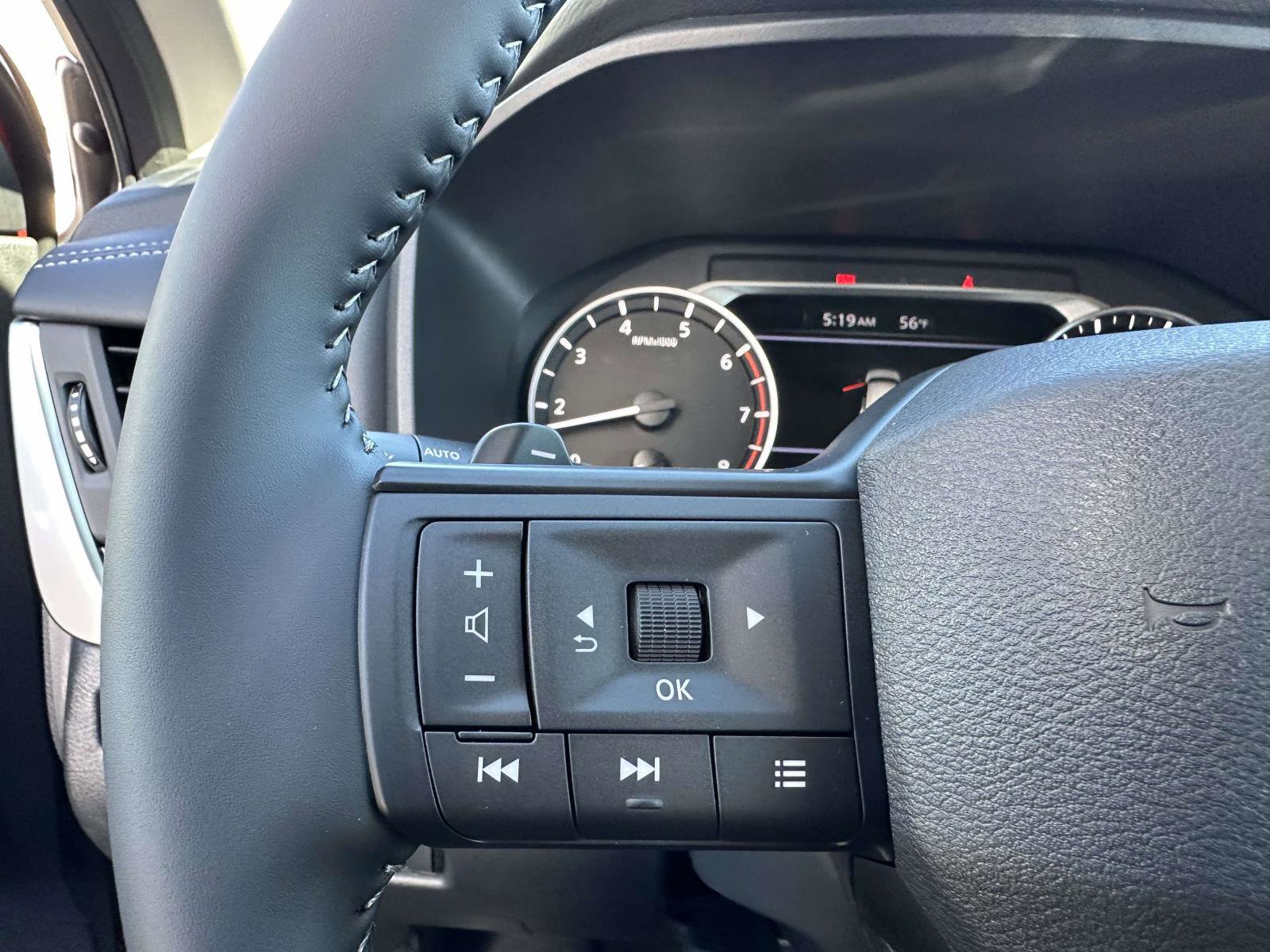 Used 2026 Nissan Rogue SV image 30