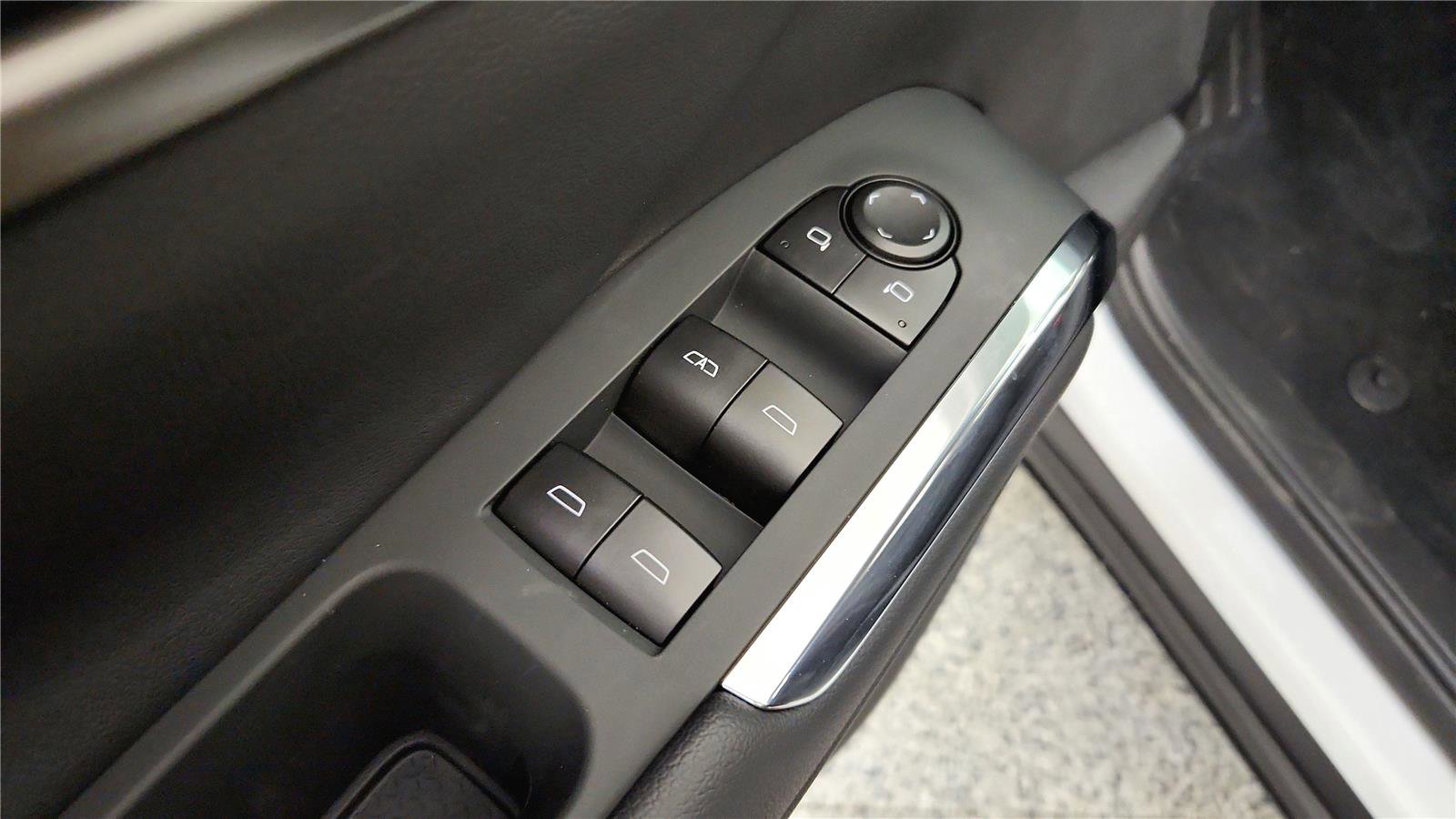 New 2026 Chevrolet Traverse LT w/ Midnight/Sport Edition image 31