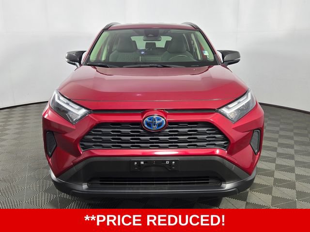 Used 2022 Toyota RAV4 XLE AWD/4WD image 2
