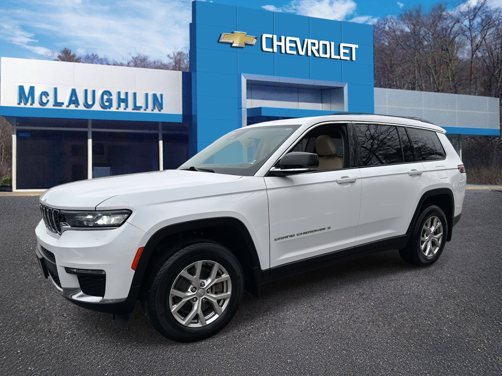 Used 2021 Jeep Grand Cherokee L Limited w/ MOPAR Finishing Package image 1