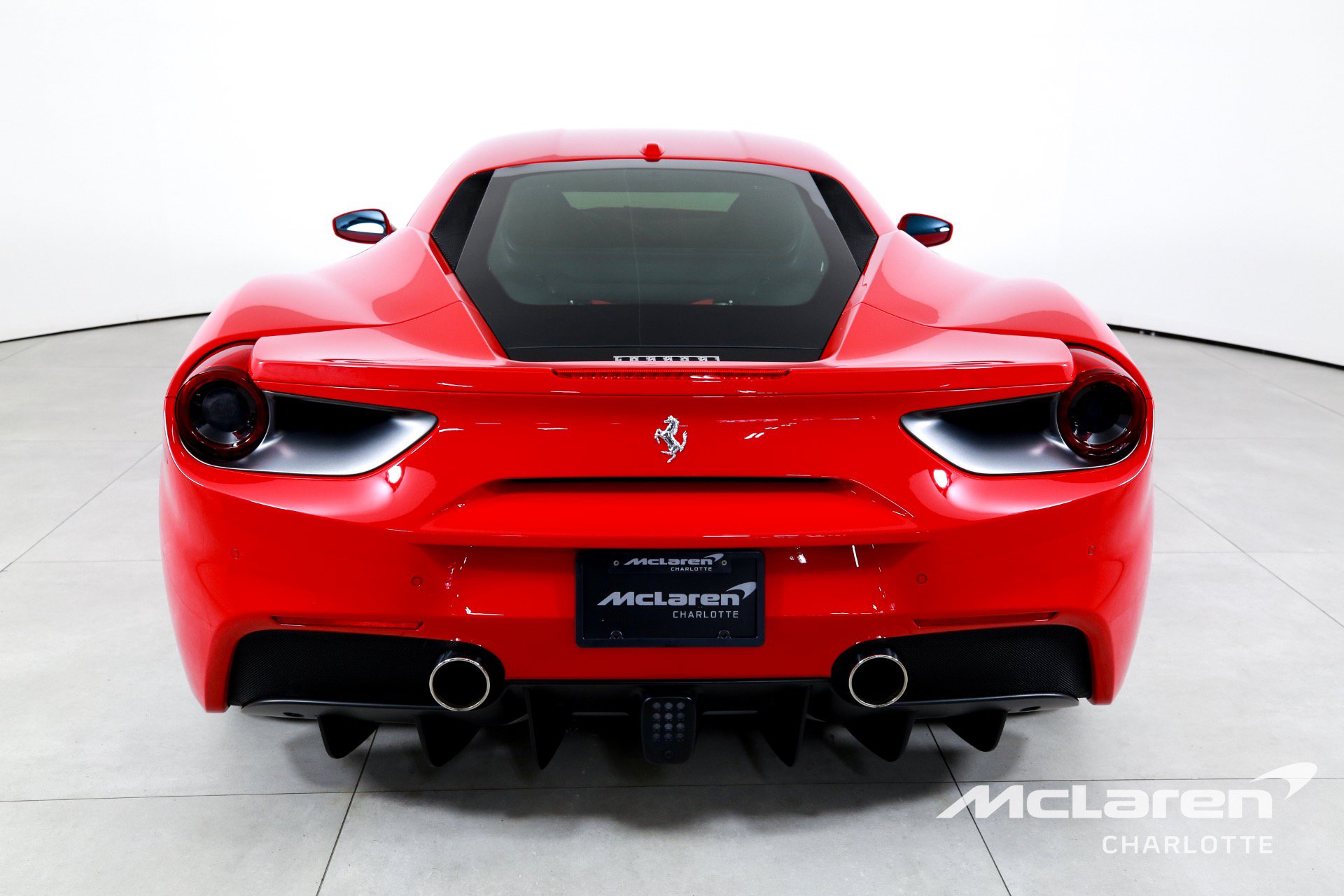 Used 2018 Ferrari 488 GTB RWD image 7