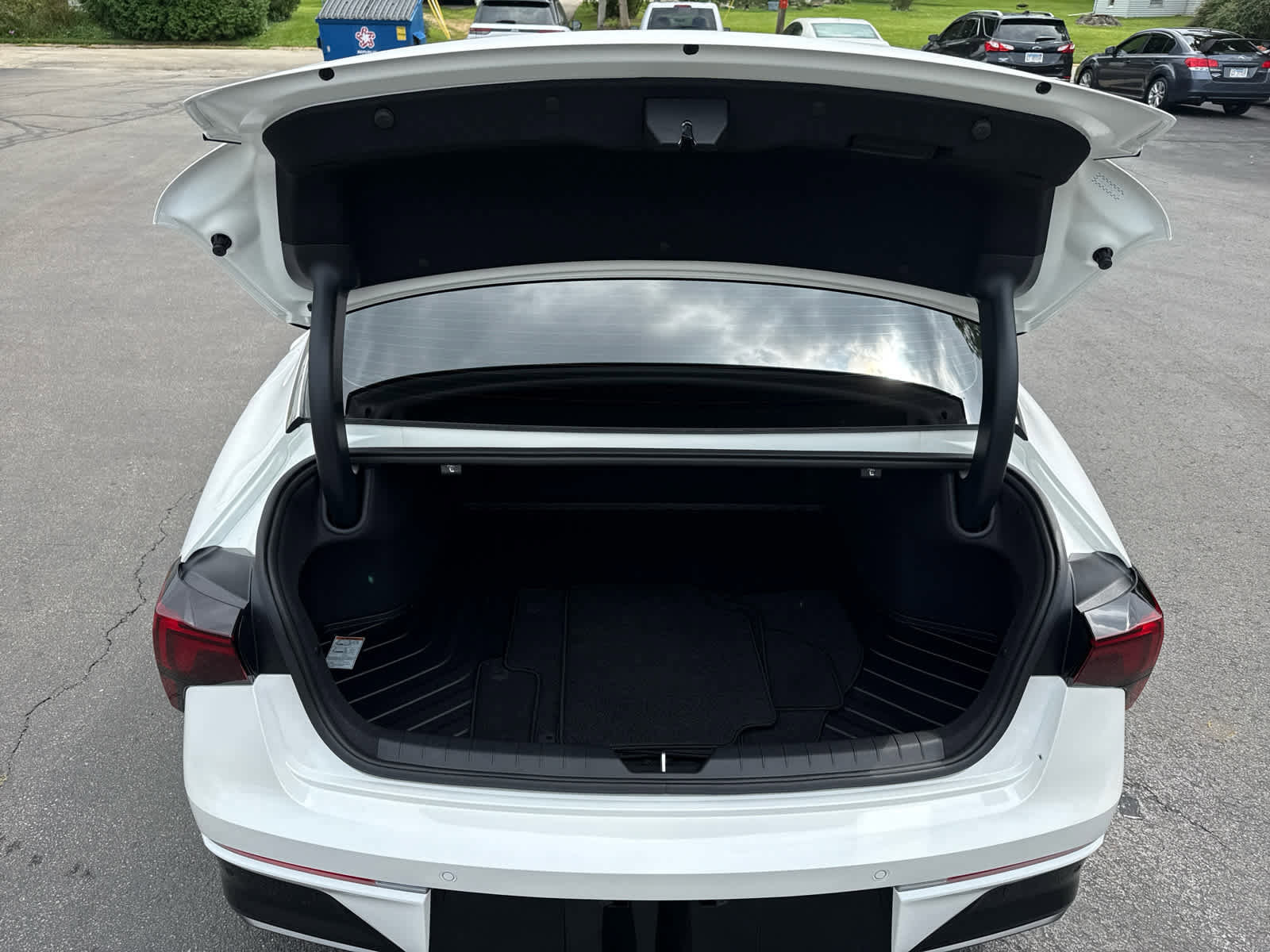 Used 2025 Kia K5 GT-Line w/ GT-Line Premium Package AWD/4WD image 15