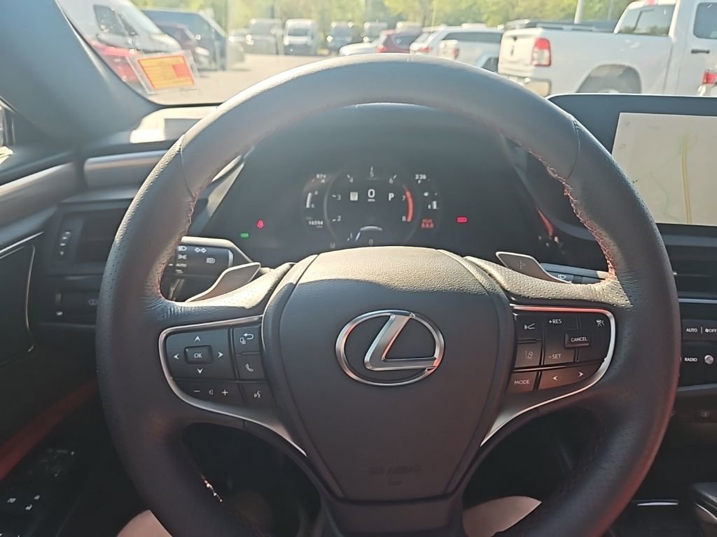 Used 2024 Lexus ES 350 F Sport w/ Accessory Package (Z2) image 17
