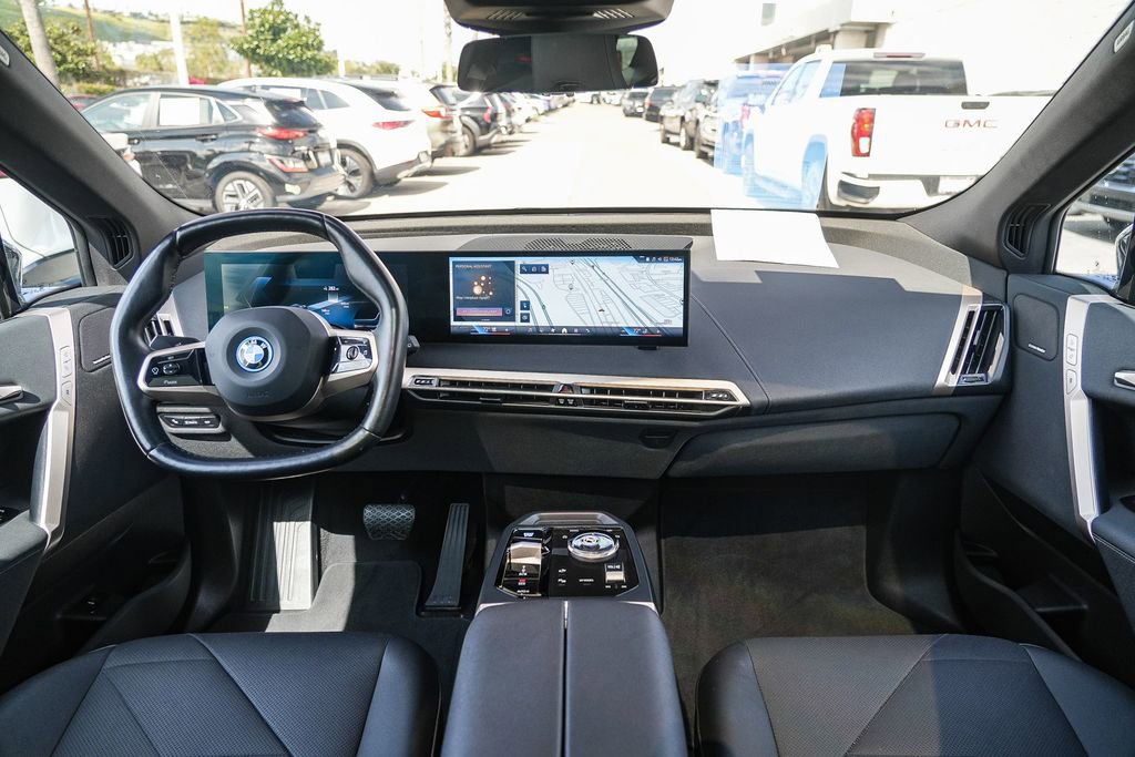 Used 2024 BMW iX xDrive50 image 12
