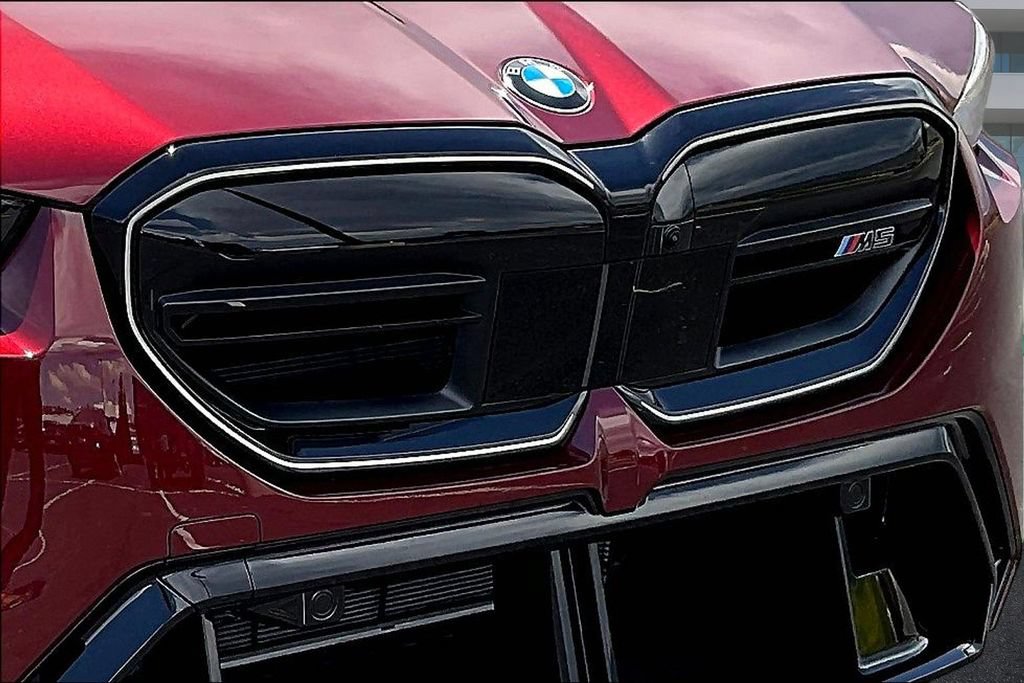 New 2027 BMW M5 w/ Carbon Package AWD/4WD image 32