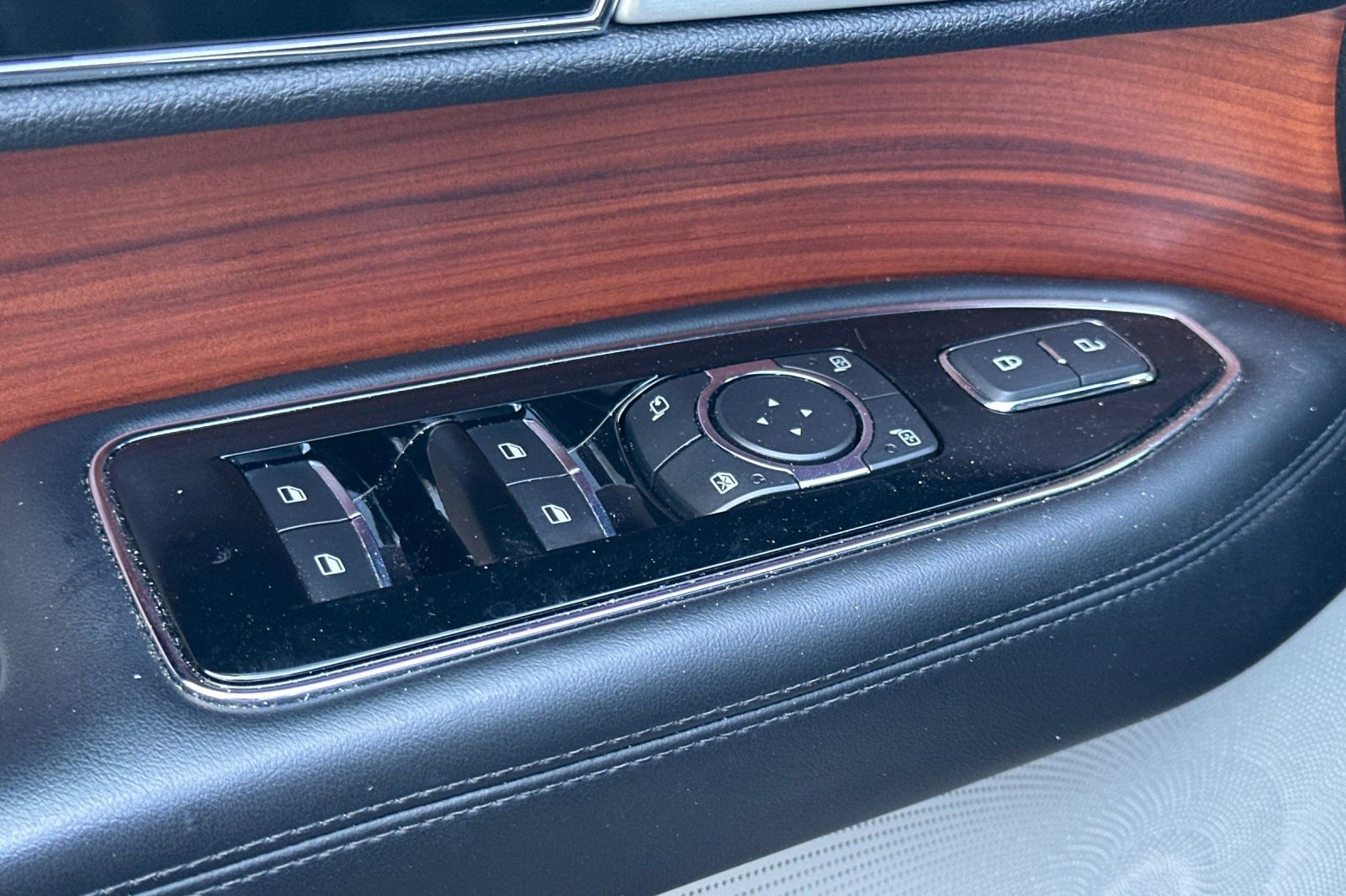 Used 2019 Lincoln Navigator L Reserve image 12