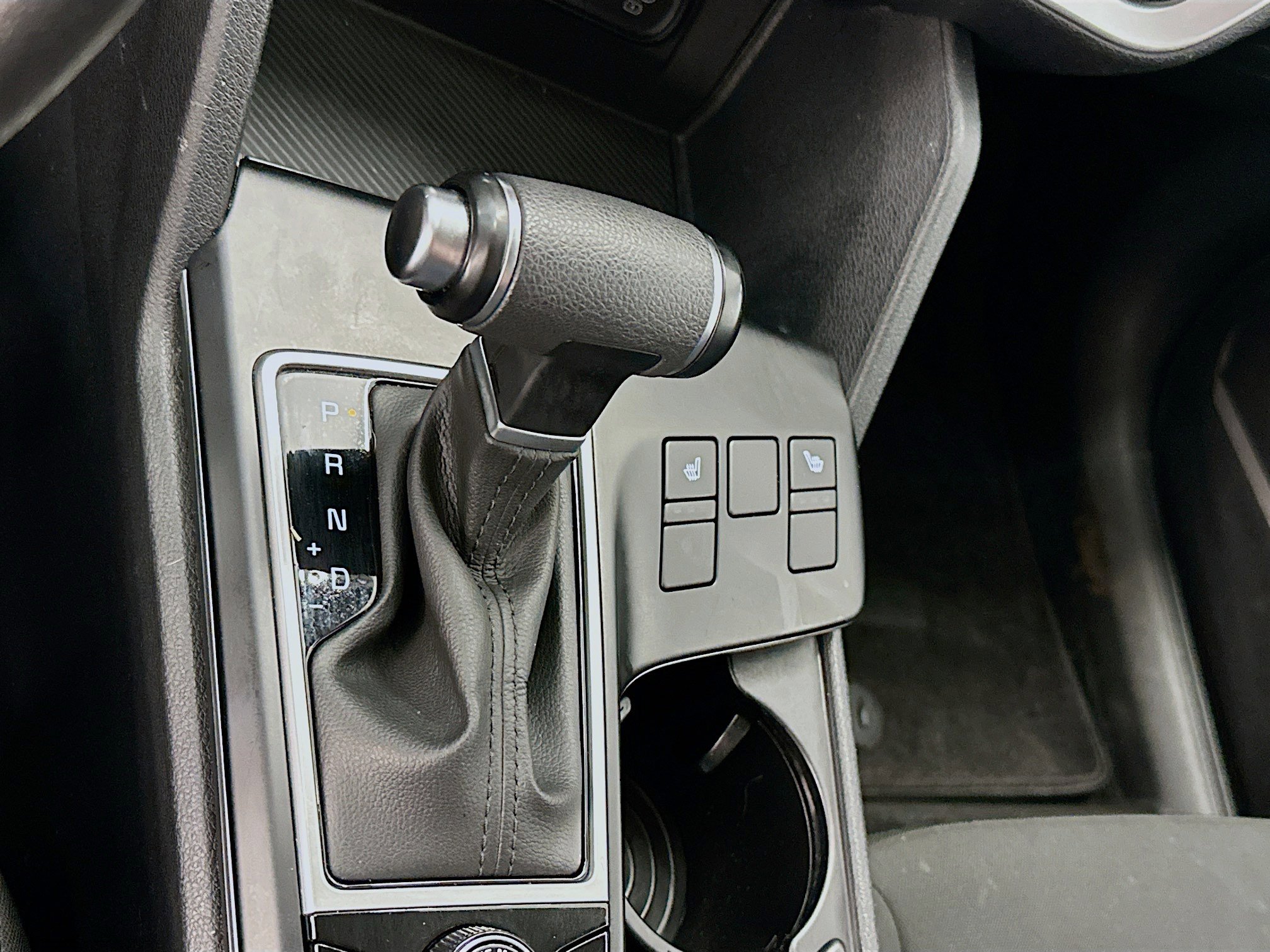 Used 2025 Kia Sportage LX image 24