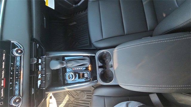 New 2026 GMC Canyon Elevation w/ LPO, Sports Bar Package image 31