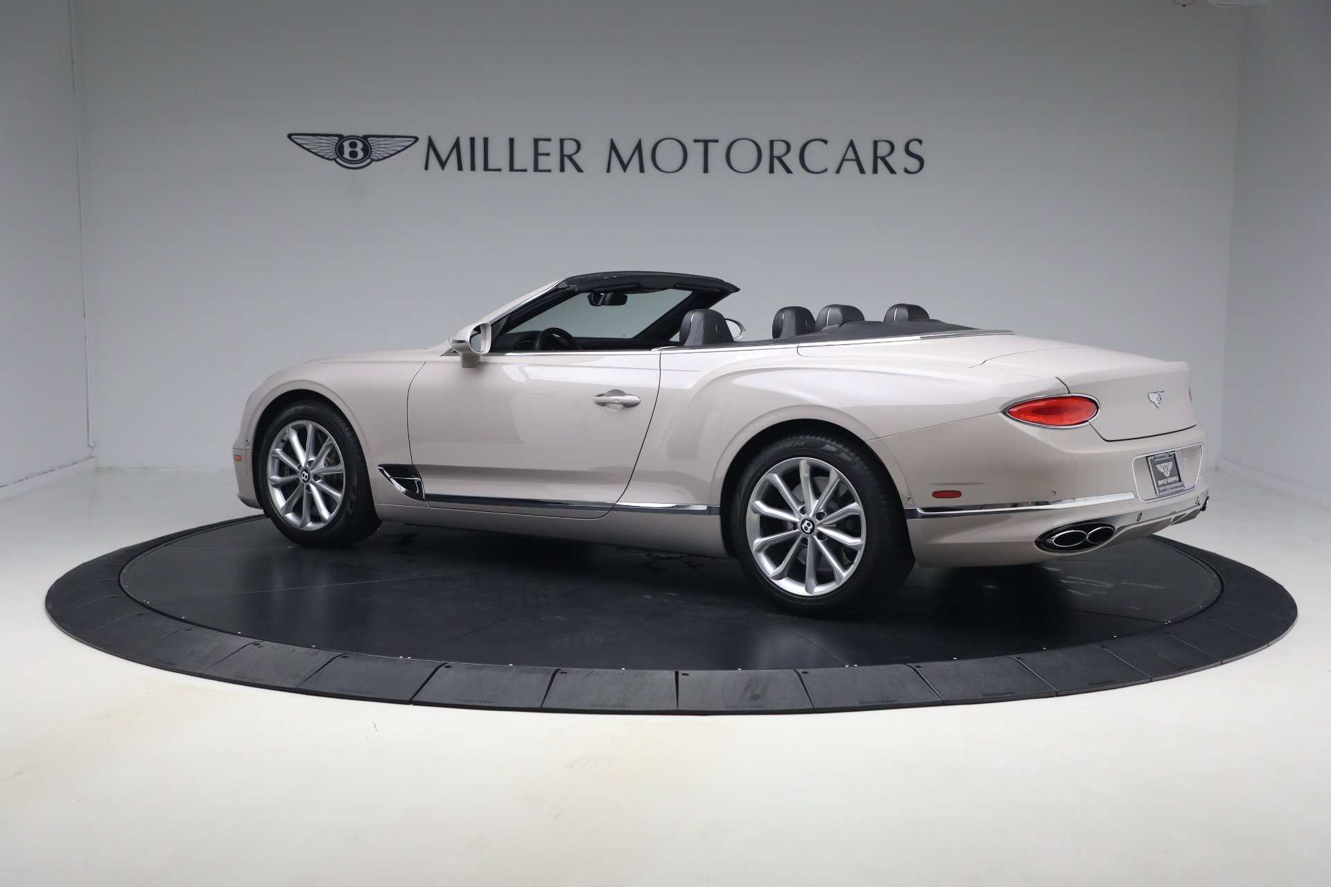 Used 2020 Bentley Continental GT V8 AWD/4WD image 4