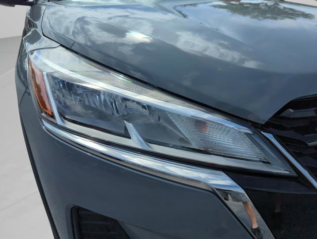 Certified 2023 Nissan Kicks SV FWD image 43