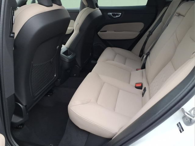 New 2026 Volvo XC60 B5 Plus w/ Protection Package Premier AWD/4WD image 11