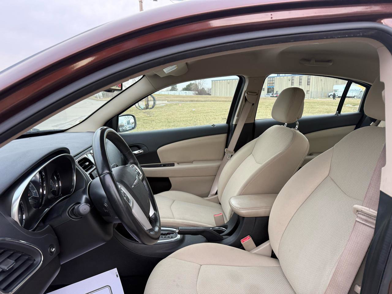 Used 2012 Chrysler 200 Touring image 10