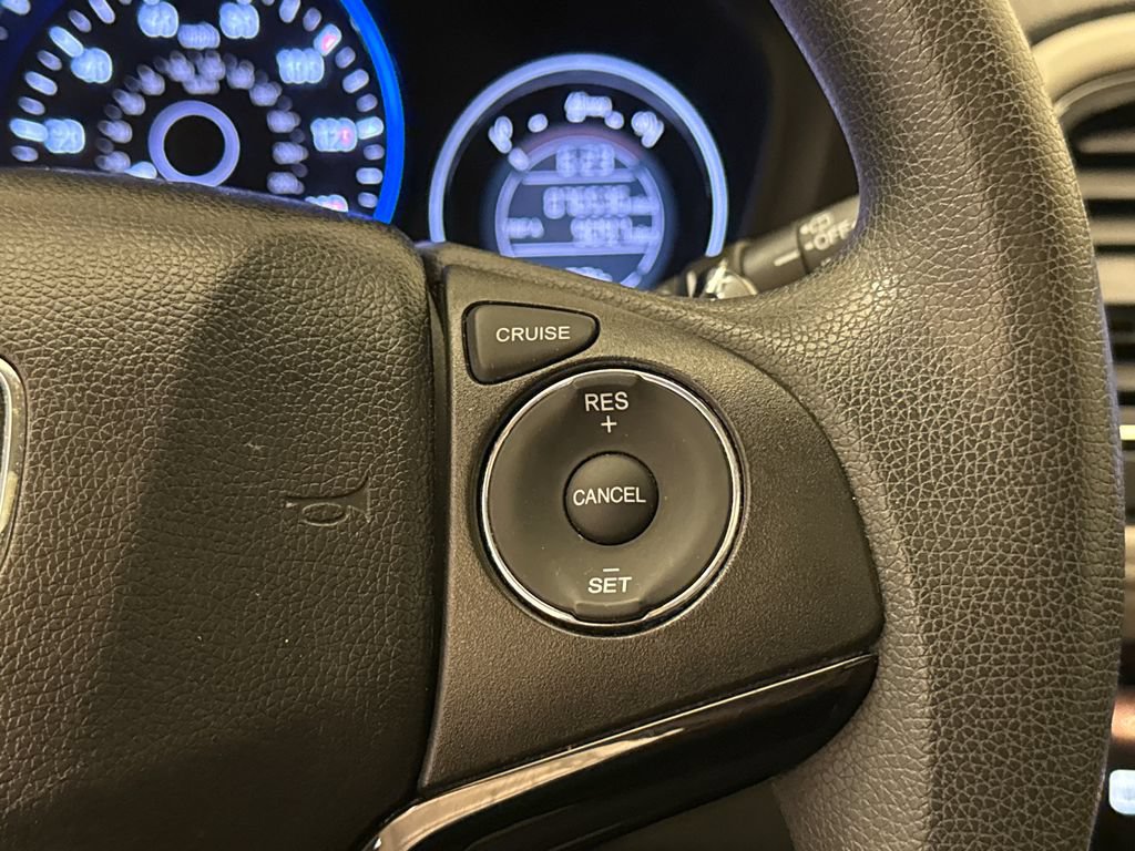 Used 2018 Honda HR-V EX image 29