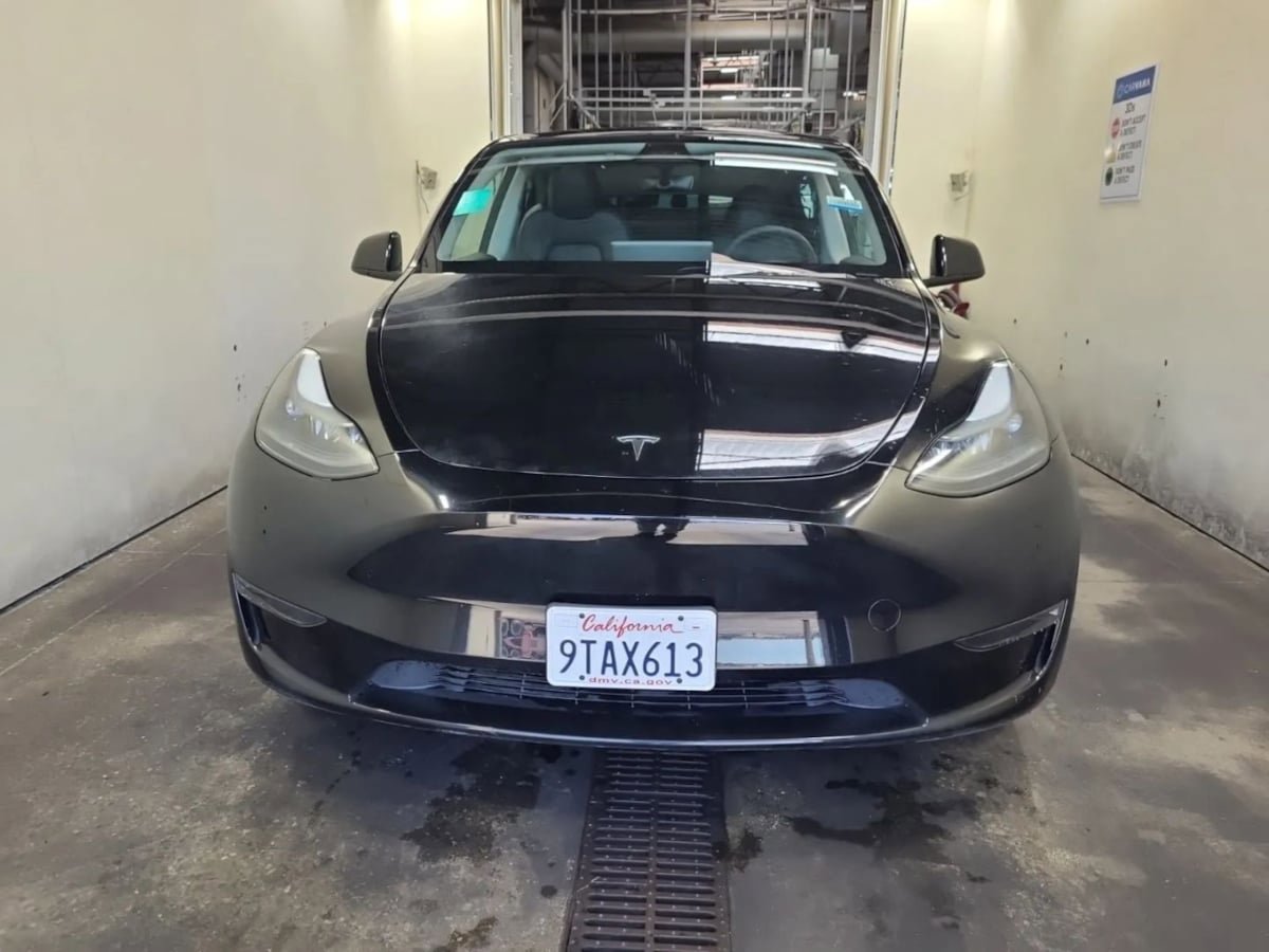 Used 2025 Tesla Model Y Long Range RWD image 5