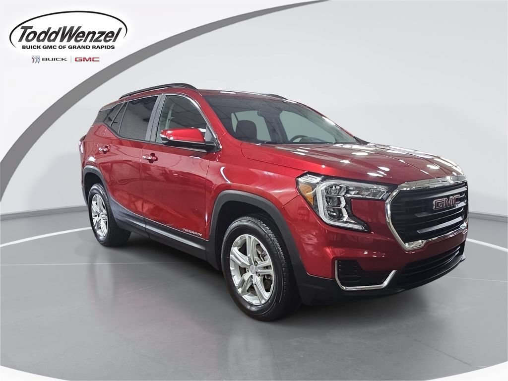 Certified 2024 GMC Terrain SLE w/ Driver Convenience Package AWD/4WD image 1