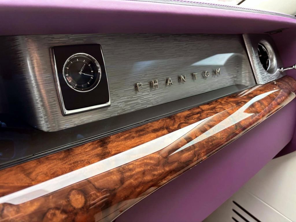 Used 2019 Rolls-Royce Phantom Sedan image 30